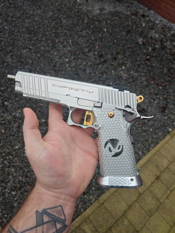 Imagen 3 de Hi capa Full custom Sight tracker Airsoft Masterpiece