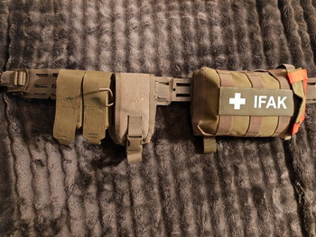 Bild 2 für Complete Premium Tasmanian Tiger (TT) Battle Belt Set Olive / Stone Grey