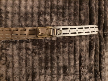 Bild 3 für Complete Premium Tasmanian Tiger (TT) Battle Belt Set Olive / Stone Grey