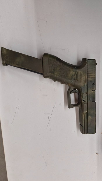 Image 2 for Glock 18c van umarex. Camo