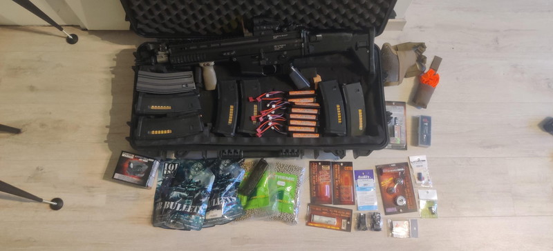 Bild 1 für UPGRADED Tokyo Marui Scar-L CQC NGRS - GATE TITAN - Electric Blowback INCL. TOEBEHOREN