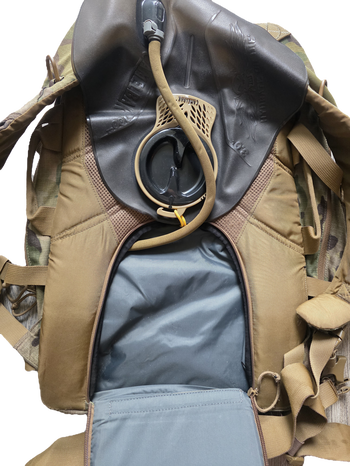 Afbeelding 4 van Camelbak Skirmish 100 oz MultiCam Bag