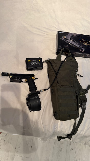 Image 2 for Custom gold hi capa 5.1