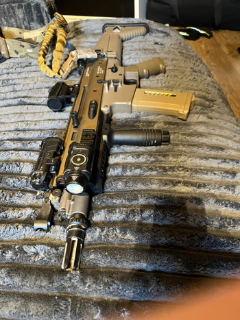 Afbeelding 3 van upgraded scar + alle toebehoren