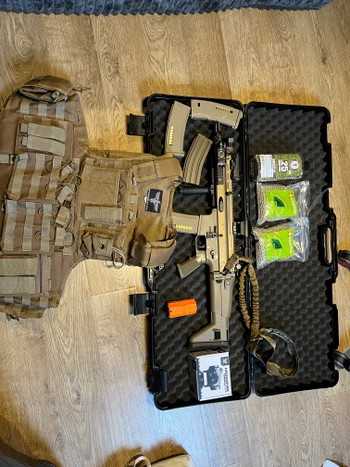 Afbeelding 4 van upgraded scar + alle toebehoren