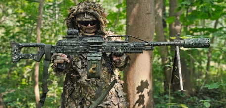 Image pour Rare Heavy Beast: Custom A&K PKP Pecheneg with Raptor TWI Conversion (10kg+, 1.9J, Brushless)