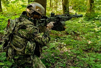 Image 4 for Rare Heavy Beast: Custom A&K PKP Pecheneg with Raptor TWI Conversion (10kg+, 1.9J, Brushless)