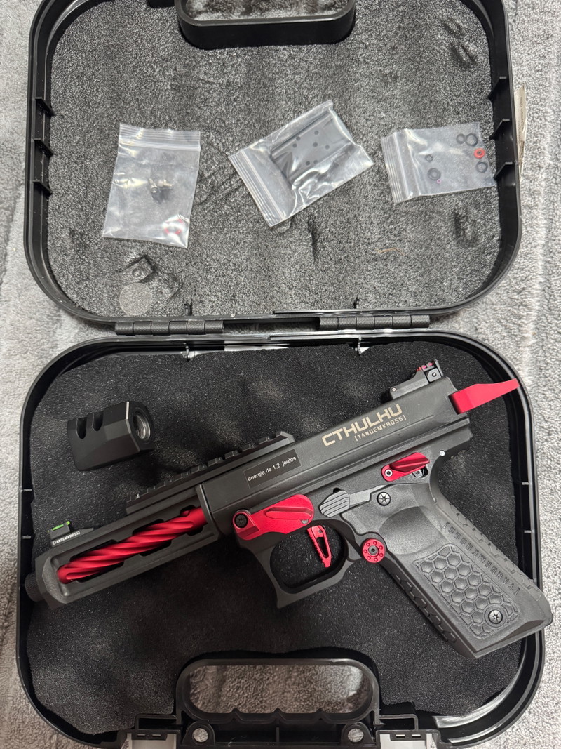 Bild 1 für Lancer Tandemkross Cthulhu GBB Softair Pistole, Black/Red