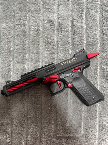 Bild 3 für Lancer Tandemkross Cthulhu GBB Softair Pistole, Black/Red