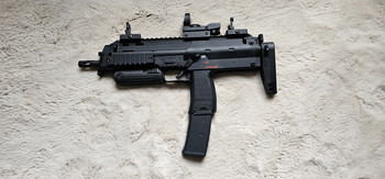 Imagen 3 de MP7 with H&K mock SUPRRESSOR, RED DOT & SLING
