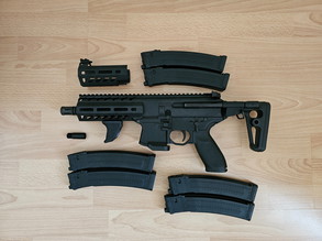 Imagen para APFG MPX volledig geupgrade met 5 extra magazines