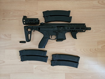 Afbeelding 2 van APFG MPX volledig geupgrade met 5 extra magazines