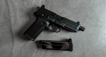 Image 4 for FN HERSTAL FNX-45 Tactical