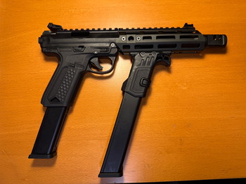 Imagen 3 de Licht gebruikte AAP-01 Full auto GBB