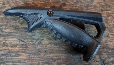 Image for Angled front grip met opbergruimte