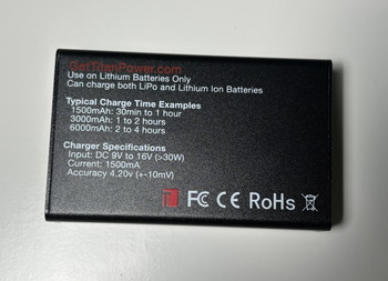 Afbeelding 2 van Titan digital Lithium battery charger