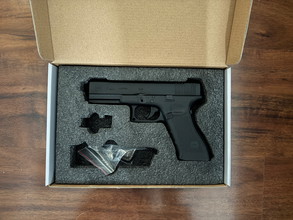 Afbeelding van Umarex Glock 17 Gen 4 + 3 patroonhouders
