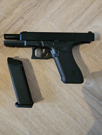 Image 3 pour Glock 17 Gen 5 nieuw met beenholster en speedloader