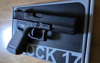 Afbeelding 4 van Hagelnieuwe Umarex Glock 17 Co2 Blowback + 2 mags