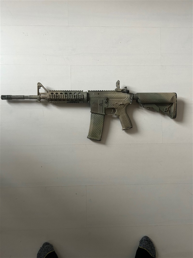 Afbeelding 1 van Specna Arms m4 met custom paint job