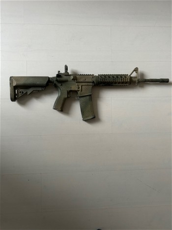 Afbeelding 2 van Specna Arms m4 met custom paint job