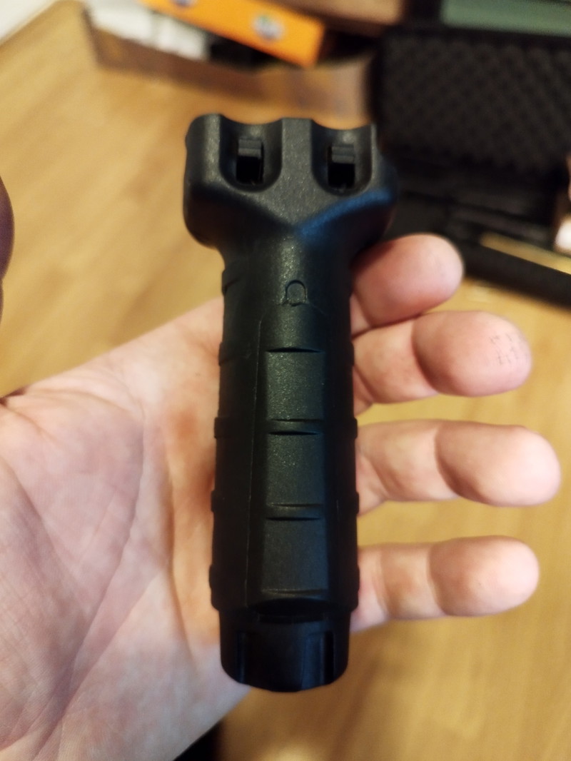 Image 1 for Front grip