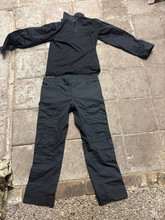 Bild für Combat shirt, broek en pet