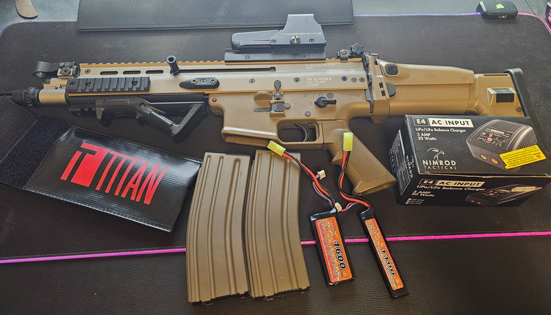 Afbeelding 1 van Tokyo Marui NEXT-GEN SCAR-L CQC (Dark Earth) + accessoires