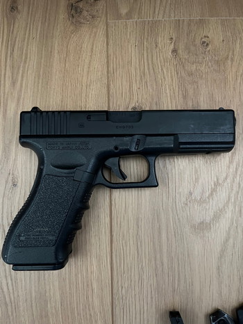 Image 3 pour TM Glock 18C AEP incl 3 accu's 2 + 2 mags long