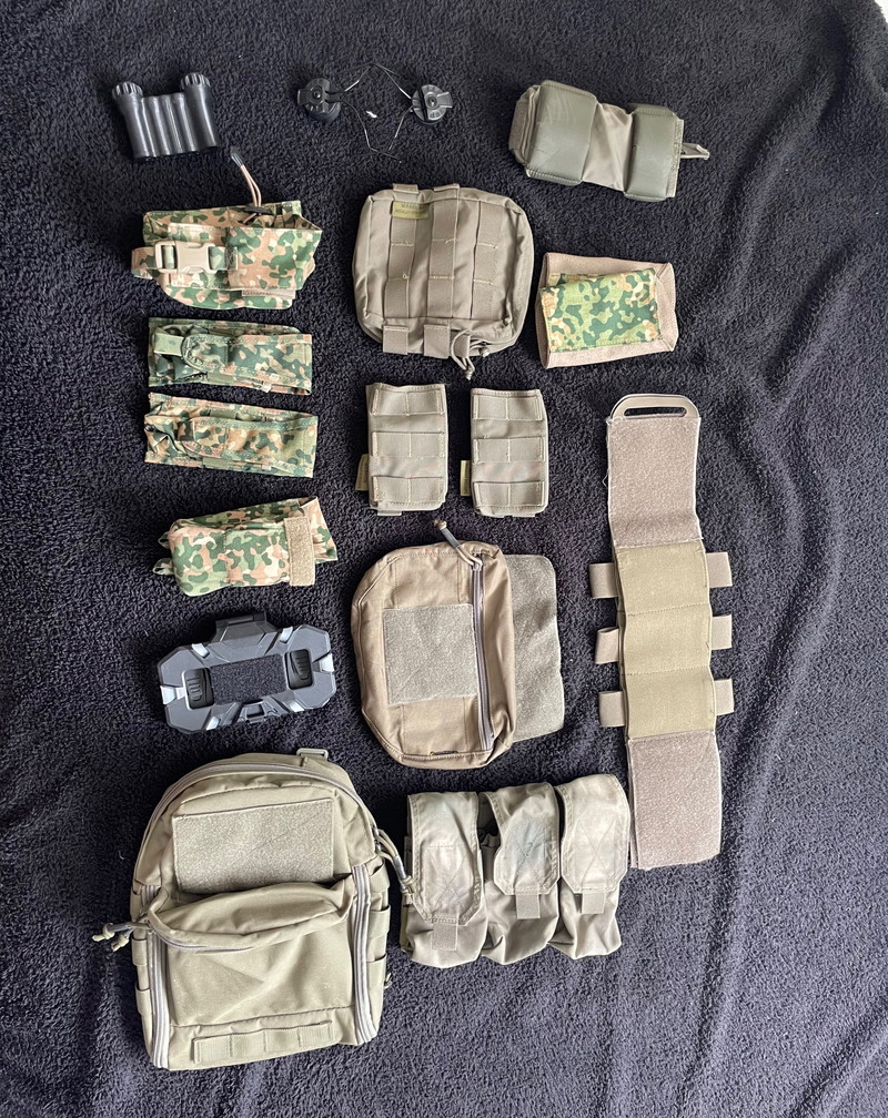 Bild 1 für Diverse pouches los te koop