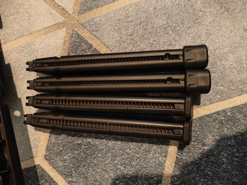 Afbeelding 1 van 4x extended green gas magazines for AAP