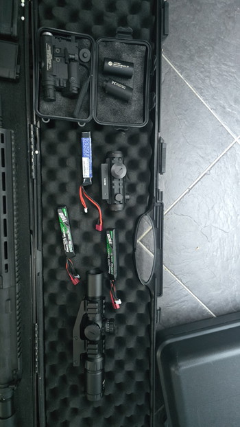 Image 2 pour Ssr4 met accessoires