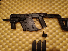 Image for Krytac Vector AEG met mags, Batterij extender en kleine schade