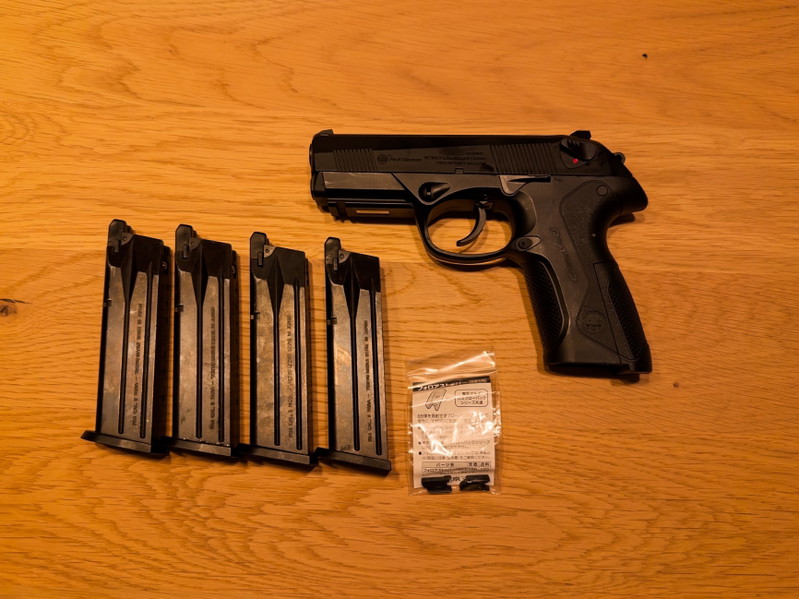 Afbeelding 1 van Tokyo Marui Beretta Px4 Storm | Inclusief 4 mags!