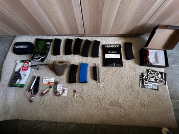 Afbeelding 5 van URGENT - 2 fusils M4 plus accessoires