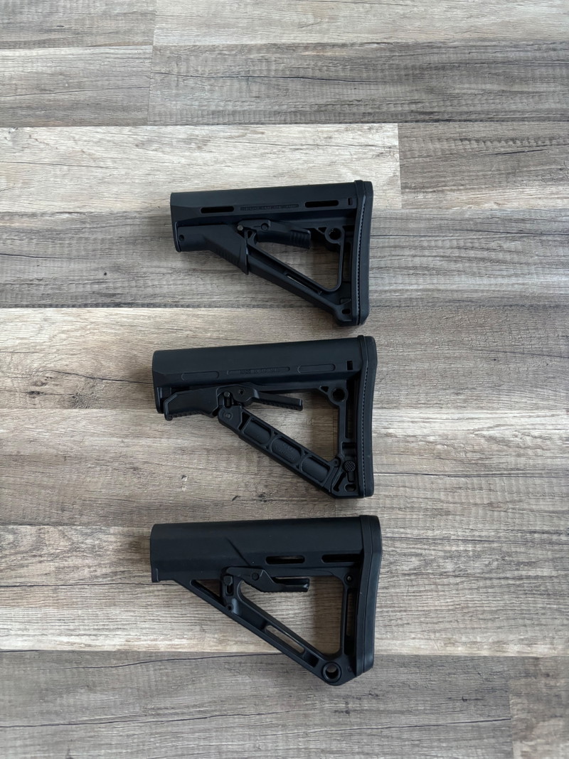 Image 1 for 3 verschillende stocks