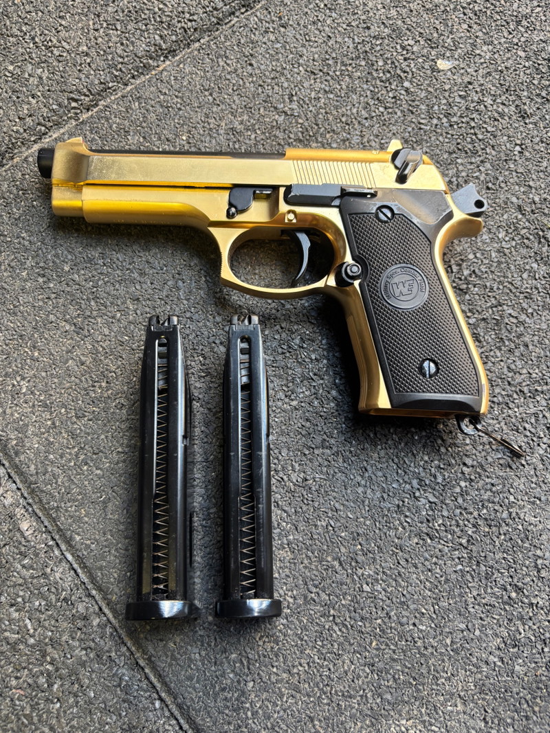 Image 1 for WE Baretta 92fs gold