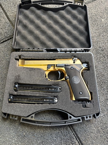 Image 2 for WE Baretta 92fs gold