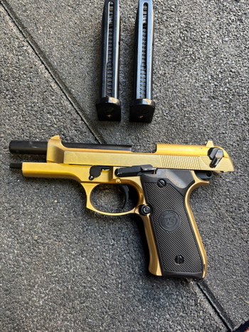 Image 3 for WE Baretta 92fs gold