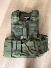 Bild für Invadergear plate carrier (zeer compleet)