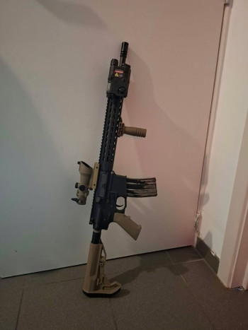 Immagine 3 di m4 met reddot