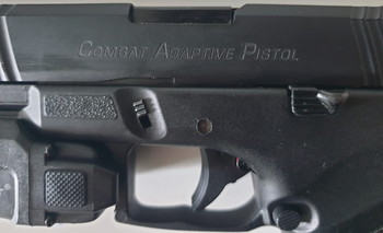 Bild 2 für Combat Adaptive Pistol met light