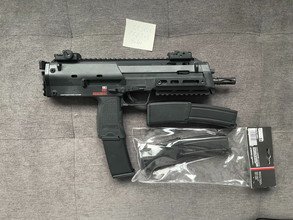 Bild für VFC MP7 Navy (3 Magazines, Accessories)