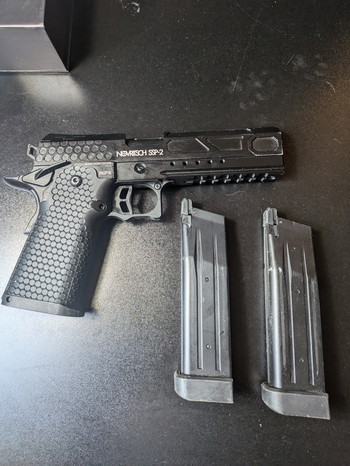 Bild 3 für Novritsch SSP2 gen2 GBB compleet pakket 4x gebruikt incl doos 2 magazines en holster