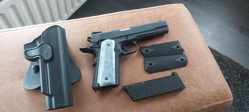 Afbeelding 1 van Colt 1911 green gas