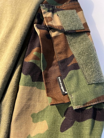 Afbeelding 3 van Emerson Gear G3 combat shirt M81 woodland maat L (1x gedragen)