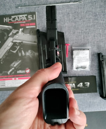 Image 5 pour TOKYO MARUI HI-CAPA 4.3 TACTICAL CUSTOM GBB PISTOOL + 3 magz
