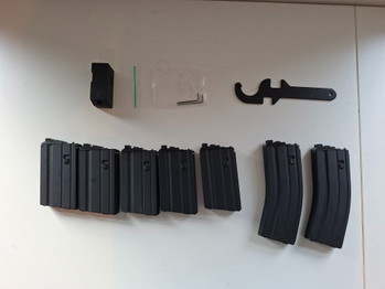 Imagen 5 de WE M16a3 V3 + Spare parts M16a1 V3 + 7 mags  + tools