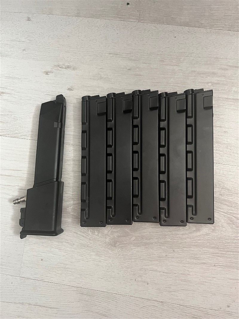 Afbeelding 1 van Glock mp5 adapter(gen1)+5 mags (110rounds)