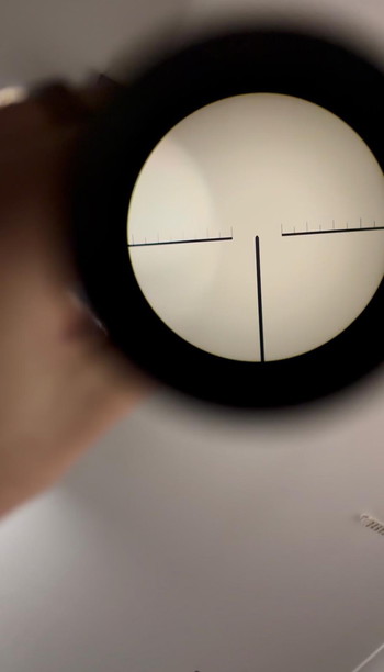 Afbeelding 3 van Genuine G3 Hensoldt 4 x 24 ZF with STANAG claw mount.